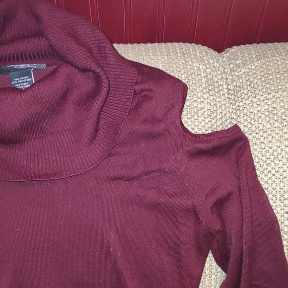 *Sexy Red Sweater - Picture 2 of 3